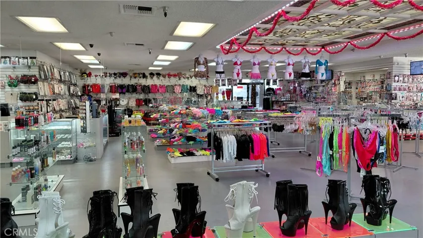 2009 W Foothill, Upland, California 91786