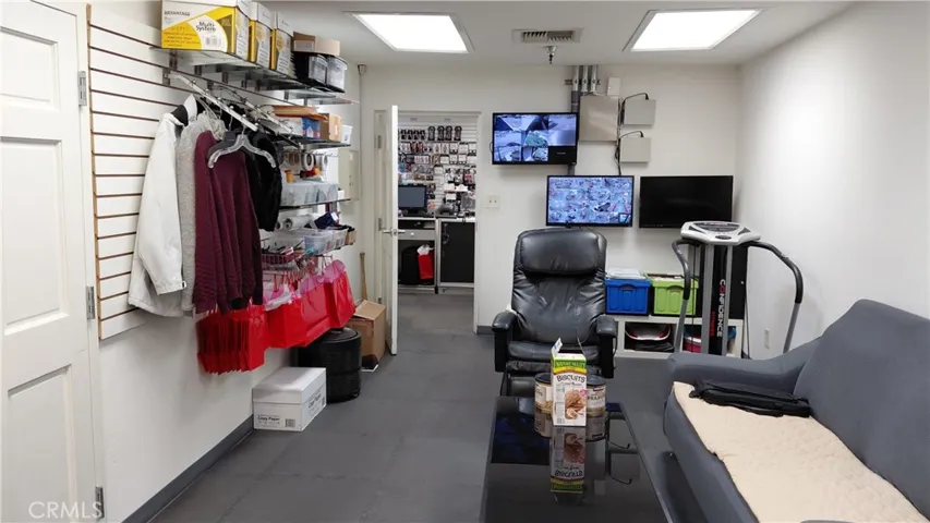 2009 W Foothill, Upland, California 91786
