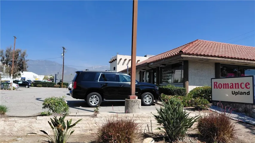 2009 W Foothill, Upland, California 91786