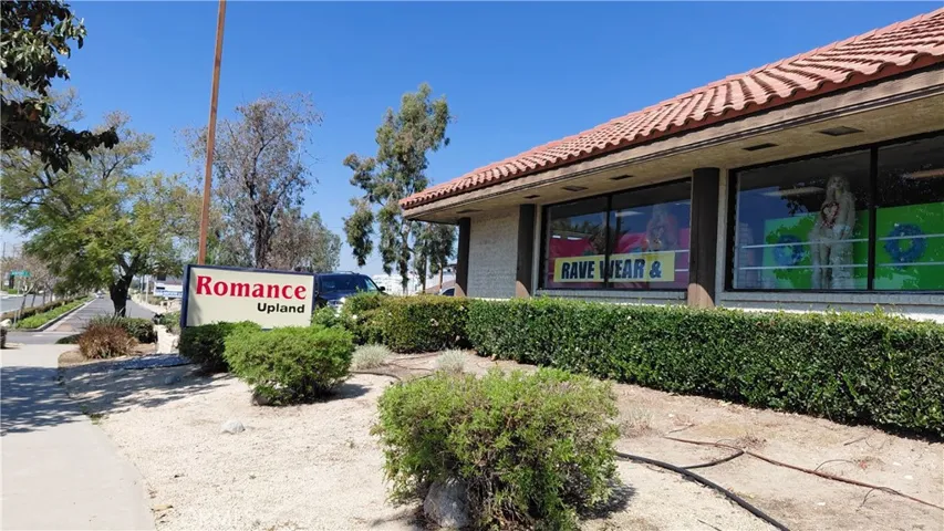 2009 W Foothill, Upland, California 91786