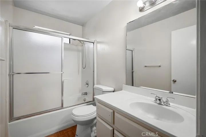 330 Pioneer Drive, Glendale, California 91203