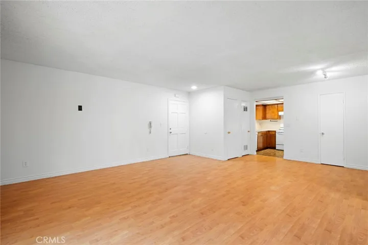 330 Pioneer Drive, Glendale, California 91203