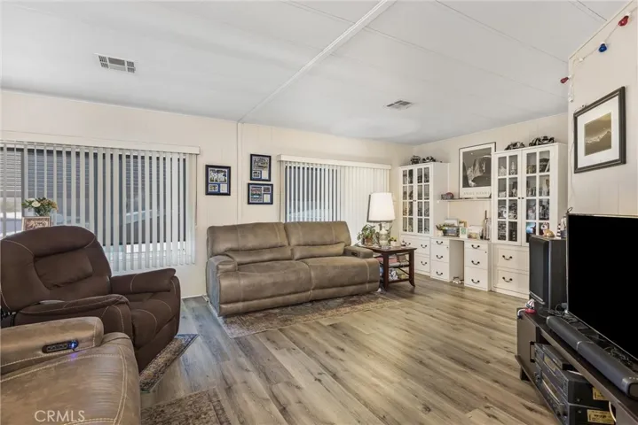 35218 Fir 213, Yucaipa, California 92399