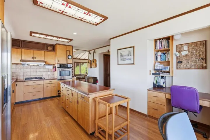24 Kings Road, Brisbane, California 94005