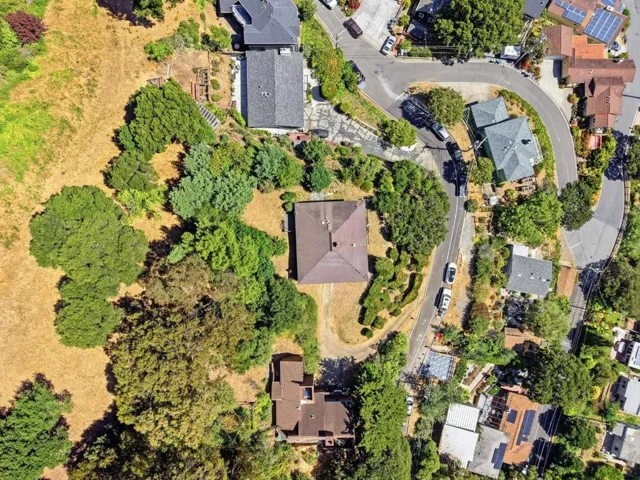 24 Kings Road, Brisbane, California 94005