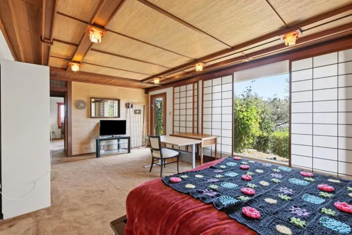 24 Kings Road, Brisbane, California 94005