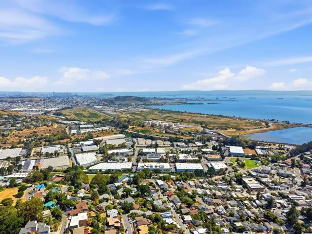 24 Kings Road, Brisbane, California 94005