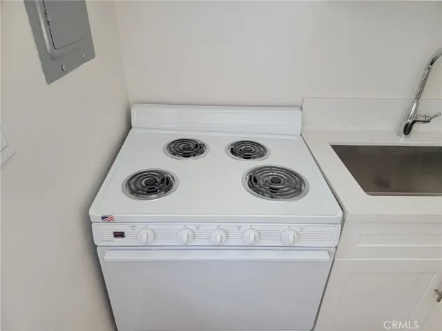 620 Illinois Court 2, El Segundo, California 90245