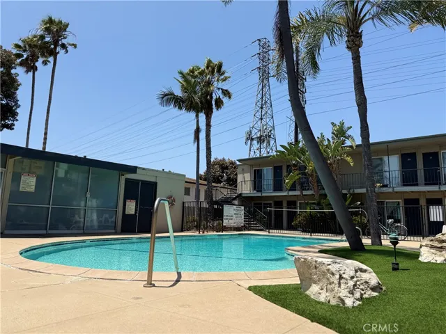 620 Illinois Court 2, El Segundo, California 90245
