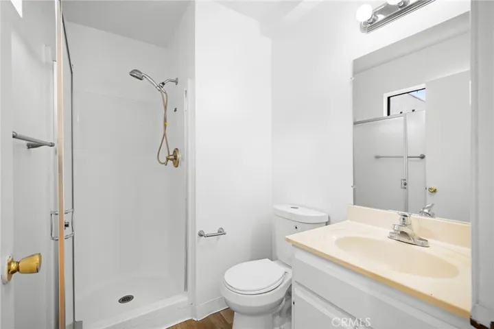 330 Pioneer Drive 7, Glendale, California 91203