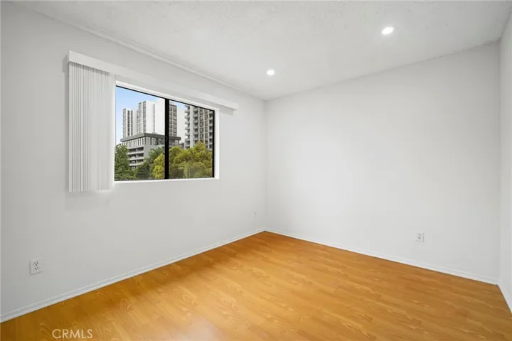 330 Pioneer Drive 7, Glendale, California 91203
