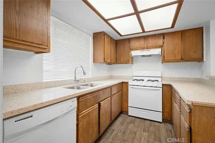 330 Pioneer Drive 7, Glendale, California 91203