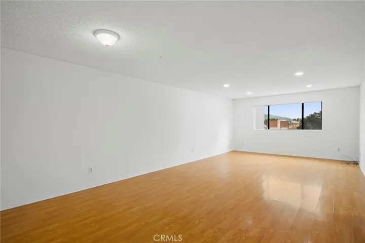 330 Pioneer Drive 7, Glendale, California 91203