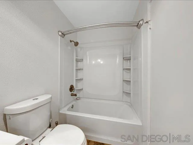 1124 Eureka St. 16, San Diego, California 92110
