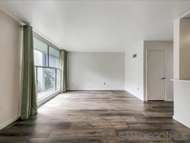 1124 Eureka St. 16, San Diego, California 92110