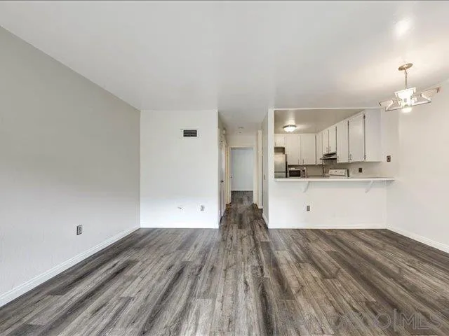 1124 Eureka St. 16, San Diego, California 92110