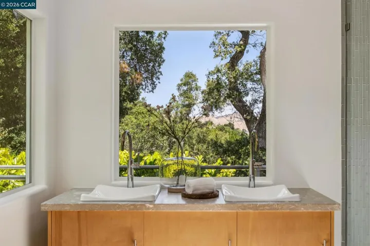 6 Monte Vista Rd, Orinda, California 94563
