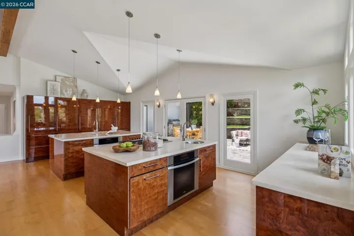 6 Monte Vista Rd, Orinda, California 94563