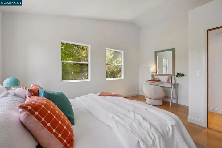 6 Monte Vista Rd, Orinda, California 94563