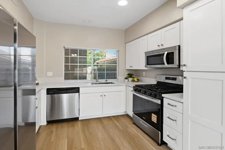10911 Creekbridge, San Diego, California 92128