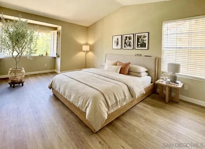 10911 Creekbridge, San Diego, California 92128