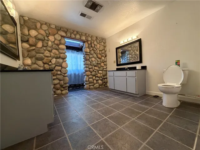 31669 Indian Reservation Road, Porterville, California 93257