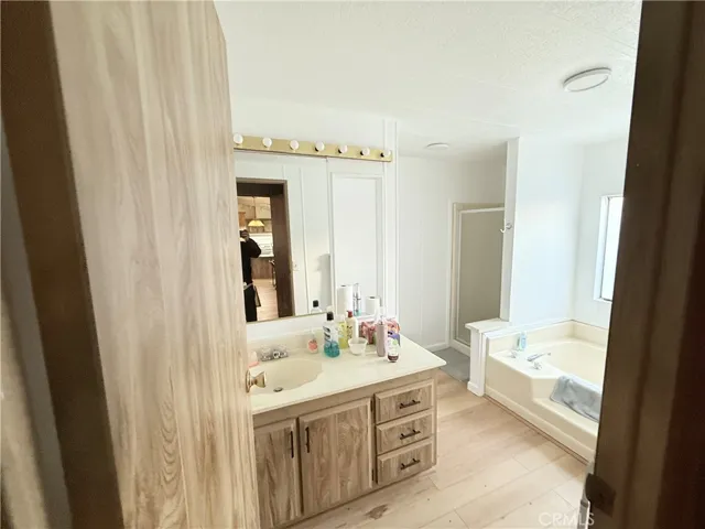 1456 Philadelphia 427, Ontario, California 91761