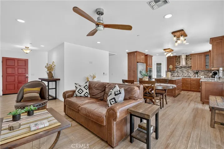 61755 Navajo Trail, Joshua Tree, California 92252