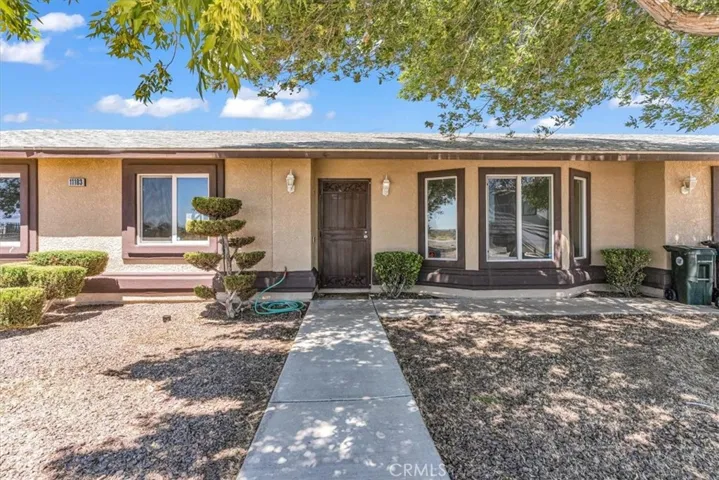 11183 Merino Avenue, Apple Valley, California 92308