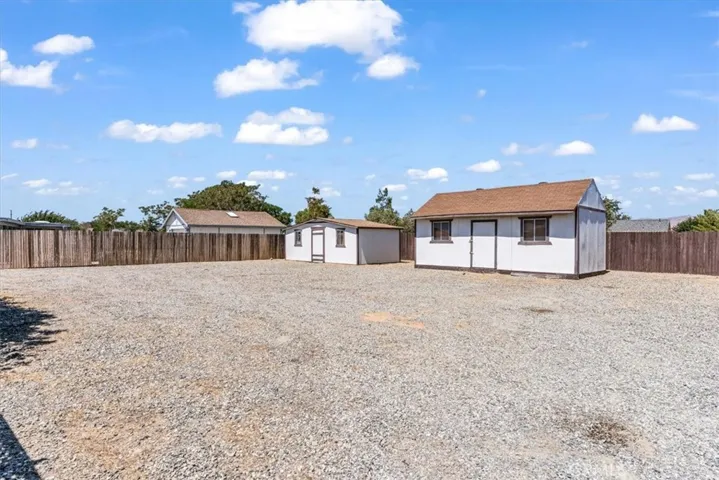 11183 Merino Avenue, Apple Valley, California 92308