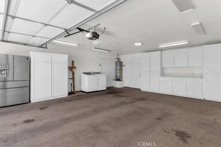11183 Merino Avenue, Apple Valley, California 92308