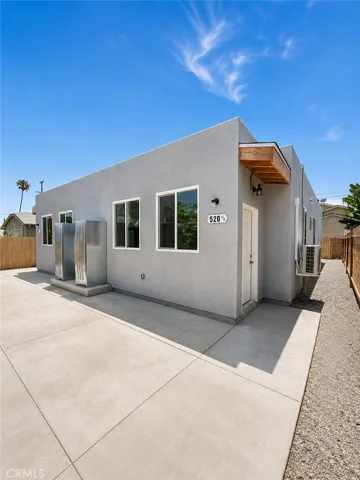 520 W Colden, Los Angeles, California 90044