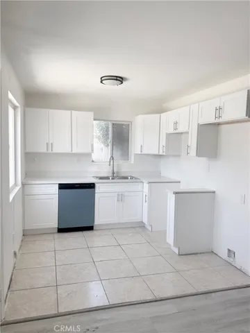 520 W Colden, Los Angeles, California 90044