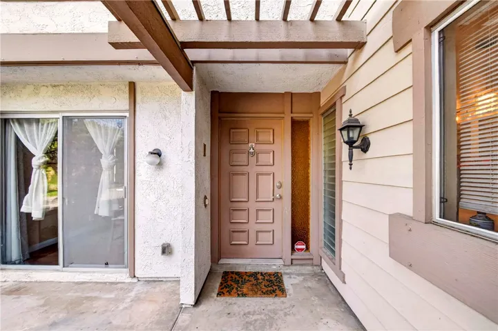 820 Via Zapata, Riverside, California 92507