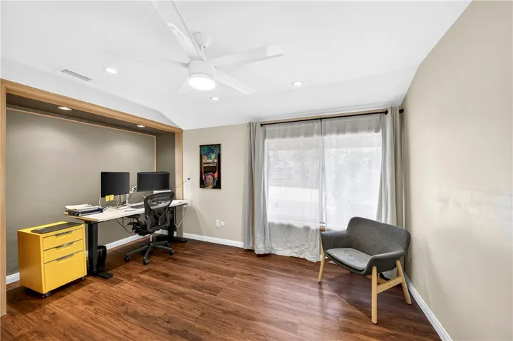 820 Via Zapata, Riverside, California 92507