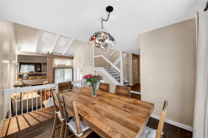 820 Via Zapata, Riverside, California 92507