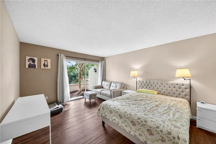 820 Via Zapata, Riverside, California 92507