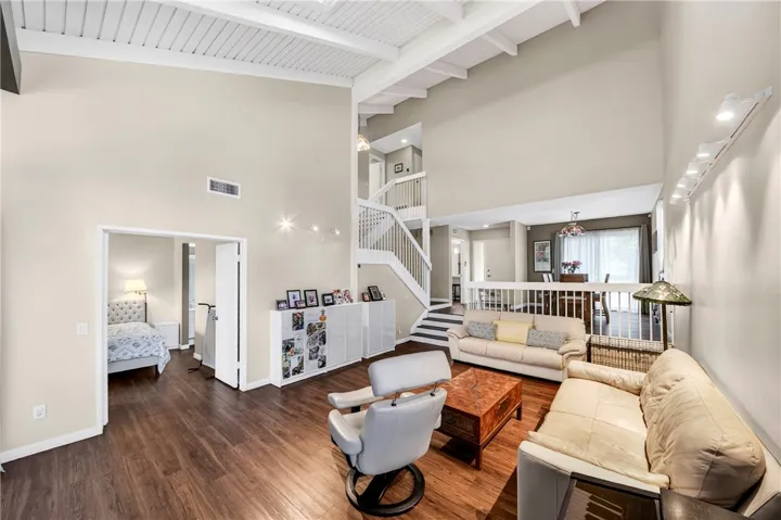 820 Via Zapata, Riverside, California 92507