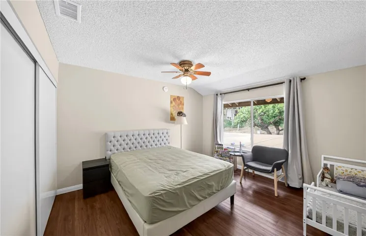 820 Via Zapata, Riverside, California 92507