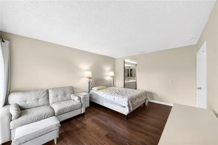 820 Via Zapata, Riverside, California 92507