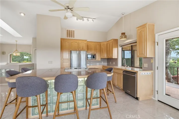 22560 Adobe Road, Red Bluff, California 96080