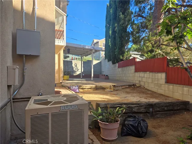 21740 Mojave, Chatsworth, California 91311