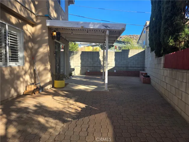 21740 Mojave, Chatsworth, California 91311