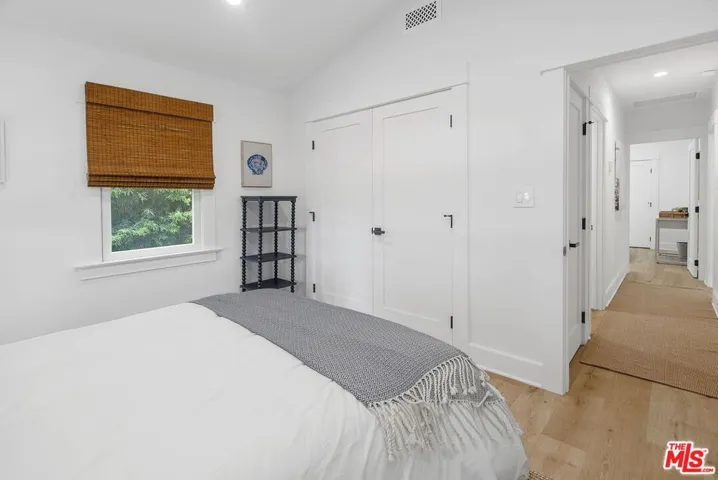 204 S Broadway, Redondo Beach, California 90277