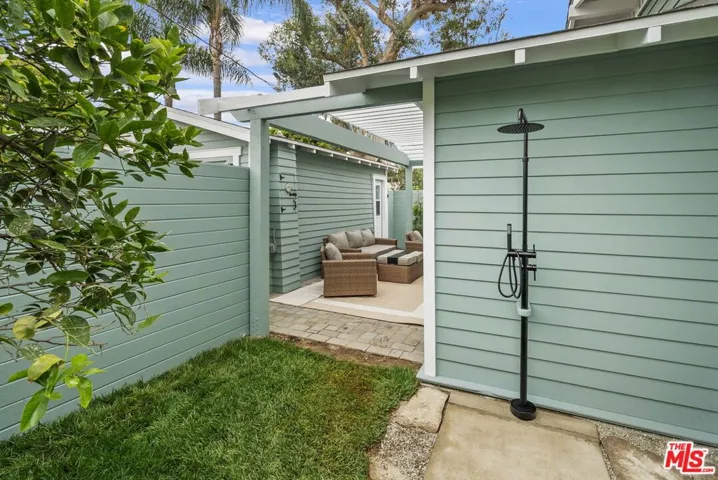 204 S Broadway, Redondo Beach, California 90277