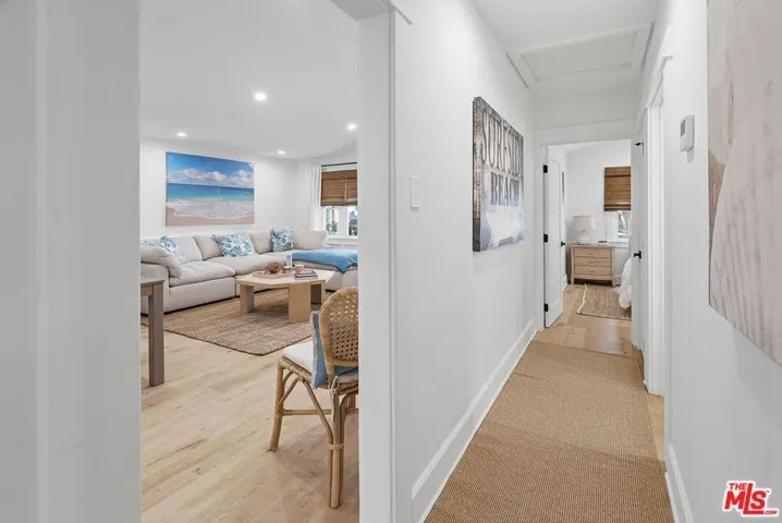 204 S Broadway, Redondo Beach, California 90277