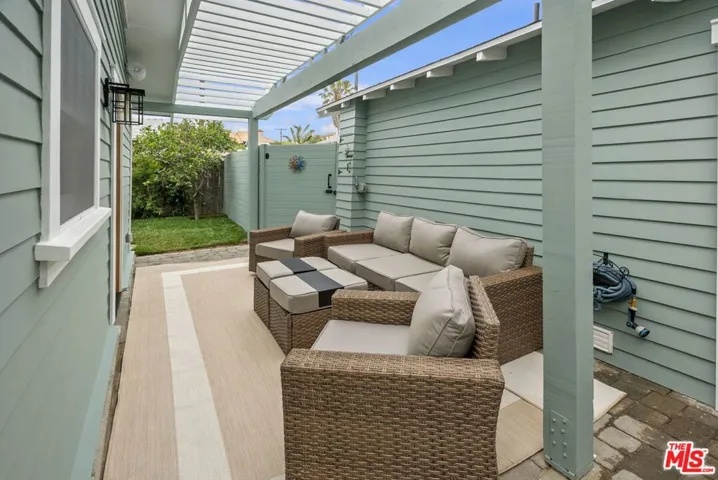 204 S Broadway, Redondo Beach, California 90277