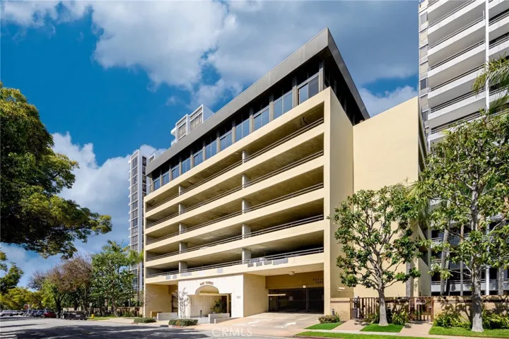 343 Pioneer Drive 1703, Glendale, California 91203