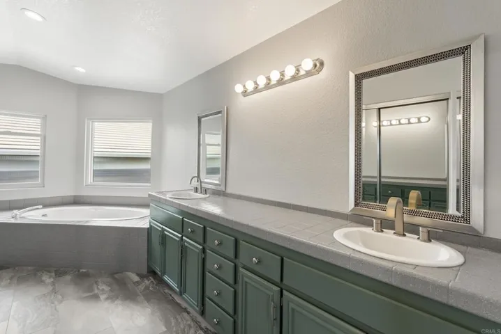 6749 Alamo Ct, La Mesa, California 91942