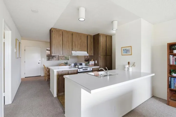 101 Shell Drive 111, Watsonville, California 95076